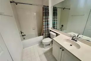 3600 Oaks Clubhouse Dr, Pompano Beach, FL 33069 - Photo 11