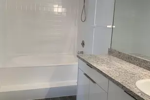 645 Executive Center Dr, West Palm Beach, FL 33401 - Photo 9