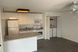 645 Executive Center Dr, West Palm Beach, FL 33401 - Photo 1