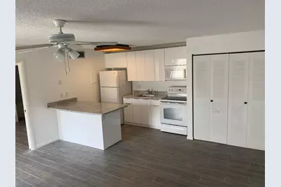 645 Executive Center Drive #R202, West Palm Beach, FL 33401 - Photo 3