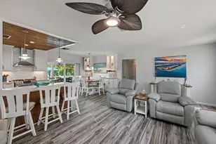 219 Blossom Ln, Palm Beach Shores, FL 33404 - Photo 5