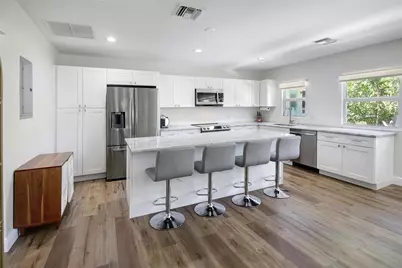 211 SE 16th Avenue #2, Fort Lauderdale, FL 33301 - Photo 3