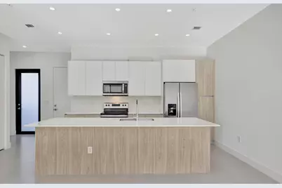 4208 NE 7th Terrace #8, Oakland Park, FL 33334 - Photo 3