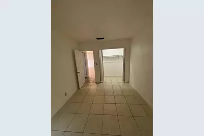 5050 SW 40th Avenue #4, Dania Beach, FL 33314 - Photo 9