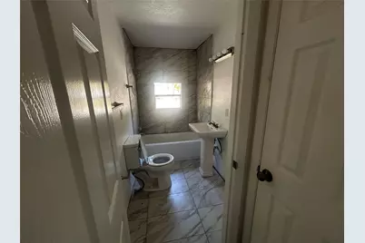 516 S 11th Street #REAR, Fort Pierce, FL 34950 - Photo 3