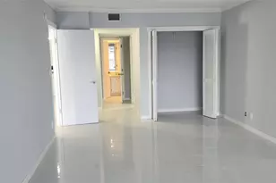 2801 N Palm Aire Dr, Pompano Beach, FL 33069 - Photo 25