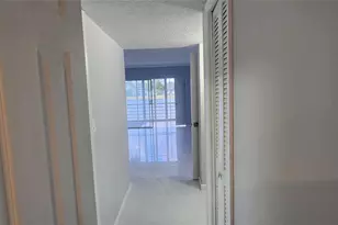 2801 N Palm Aire Dr, Pompano Beach, FL 33069 - Photo 21