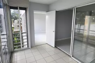 2801 N Palm Aire Dr, Pompano Beach, FL 33069 - Photo 27