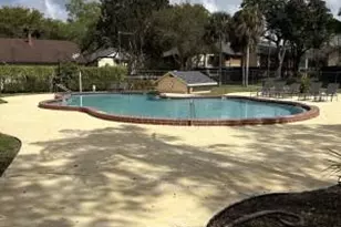 68 Wimbledon Lake Dr, Plantation, FL 33324 - Photo 23