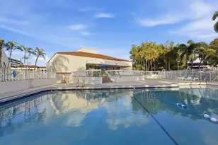 6678 Racquet Club Dr, Fort Lauderdale, FL 33319 - Photo 37