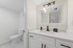 6678 Racquet Club Dr, Fort Lauderdale, FL 33319 - Photo 9