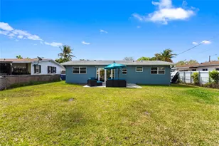 6881 Douglas St, Hollywood, FL 33024 - Photo 5