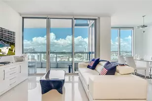 6899 Collins Ave, Miami Beach, FL 33141 - Photo 1