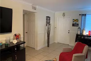 7910 NW 7th St, Pembroke Pines, FL 33024 - Photo 5