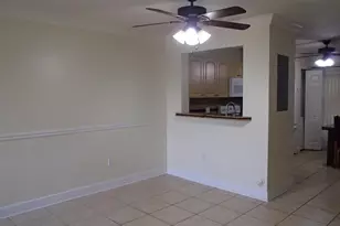 7910 NW 7th St, Pembroke Pines, FL 33024 - Photo 5
