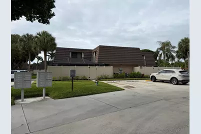 7622 N 76th Way #200, West Palm Beach, FL 33407 - Photo 3