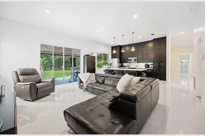 5320 SW 199th Avenue, Pembroke Pines, FL 33332 - Photo 9