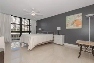 2017 S Ocean Dr, Hallandale Beach, FL 33009 - Photo 17