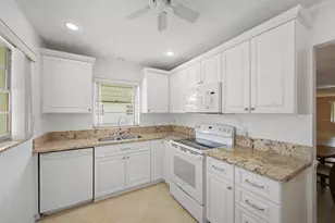 602 Hummingbird Ln, Delray Beach, FL 33445 - Photo 17