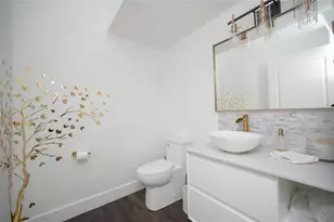 8891 NW 178th Ln, Miami, FL 33018 - Photo 15