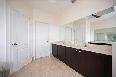 8891 NW 178th Lane, Miami, FL 33018 - Photo 23