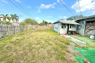 5349 Balsam Terrace, Plantation, FL 33317 - Photo 37