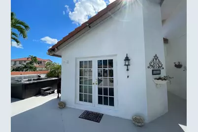 6953 Columbia Court, Margate, FL 33063 - Photo 5