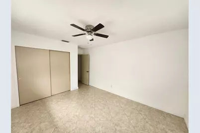 701 NE 36th Street, Oakland Park, FL 33334 - Photo 11