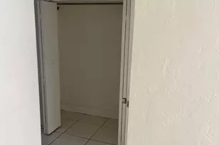 6944 Byron Ave, Miami Beach, FL 33141 - Photo 11