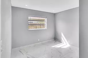 4681 SW 43rd Terrace, Fort Lauderdale, FL 33314 - Photo 11