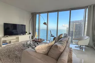 485 Brickell Ave, Miami, FL 33131 - Photo 17