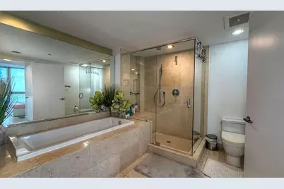 485 Brickell Avenue #3608, Miami, FL 33131 - Photo 5