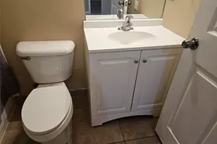 9082 Plymouth Pl, Tamarac, FL 33321 - Photo 11