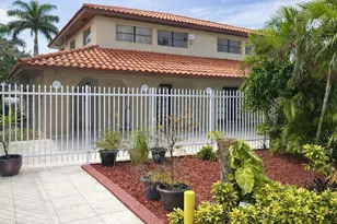 8075 NW 7th St, Miami, FL 33126 - Photo 17