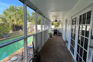 121 NW 18th St, Pompano Beach, FL 33060 - Photo 17