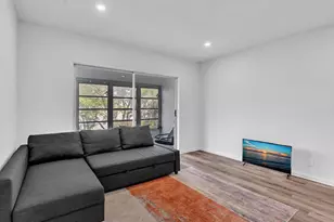 2151 NE 68th St, Fort Lauderdale, FL 33308 - Photo 9