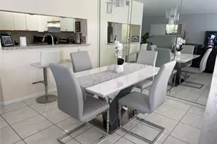 12500 SW 5th Ct, Pembroke Pines, FL 33027 - Photo 3