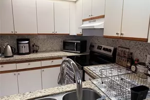 12500 SW 5th Ct, Pembroke Pines, FL 33027 - Photo 13