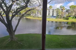 2104 S Cypress Bend Dr, Pompano Beach, FL 33069 - Photo 13