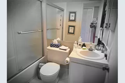 2104 S Cypress Bend Drive #301, Pompano Beach, FL 33069 - Photo 9