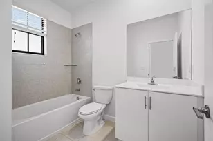 3508 W 108th St, Hialeah, FL 33018 - Photo 11