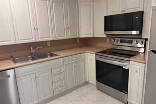 2053 Rexford C, Boca Raton, FL 33434 - Photo 3