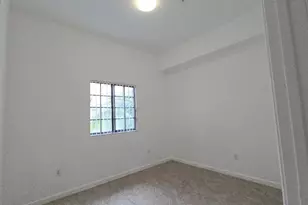 2801 Riverside Dr, Coral Springs, FL 33065 - Photo 19