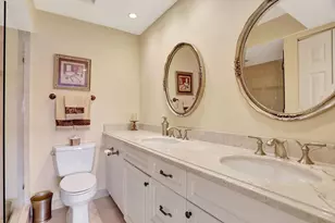 330 SE 20th Ave, Deerfield Beach, FL 33441 - Photo 17