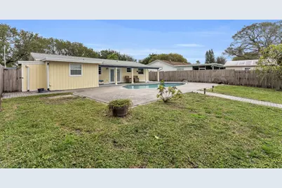 9860 NW 3rd Street, Pembroke Pines, FL 33024 - Photo 25