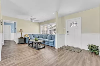 9860 NW 3rd Street, Pembroke Pines, FL 33024 - Photo 5