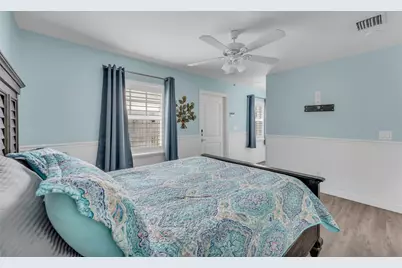 9860 NW 3rd Street, Pembroke Pines, FL 33024 - Photo 13