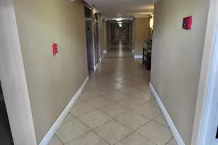 9235 SW 8th St, Boca Raton, FL 33428 - Photo 5