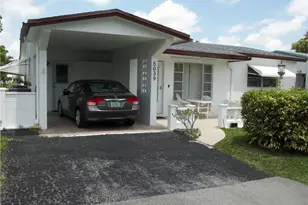 5039 NW 42nd St, Lauderdale Lakes, FL 33319 - Photo 1