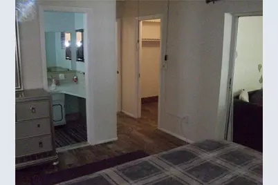 5039 NW 42 Street, Lauderdale Lakes, FL 33319 - Photo 9